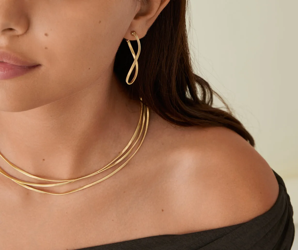 18K Yellow Gold Twisted Irregular Medium Hoops