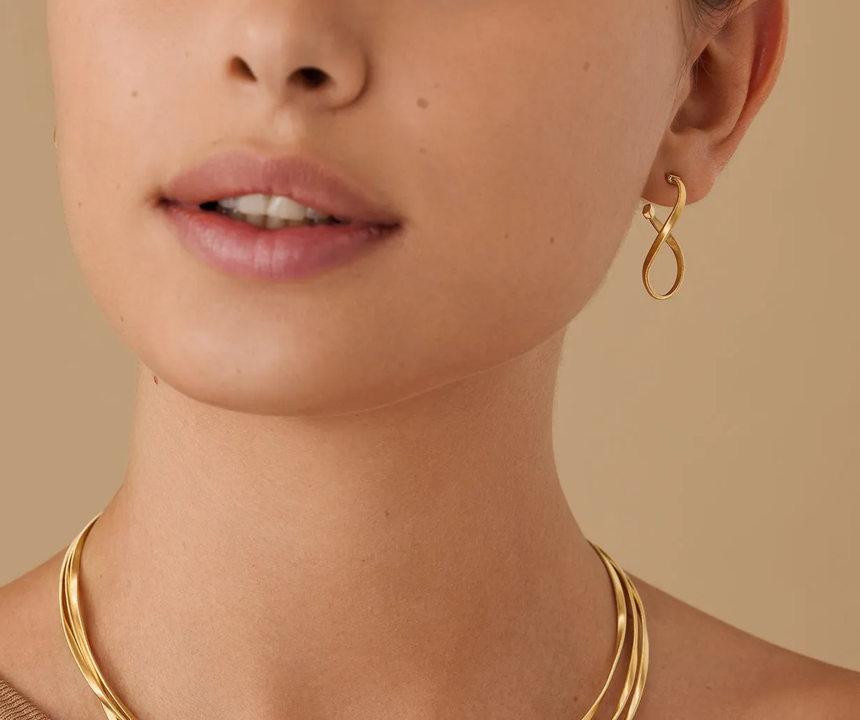 18K Yellow Gold Twisted Irregular Small Hoops