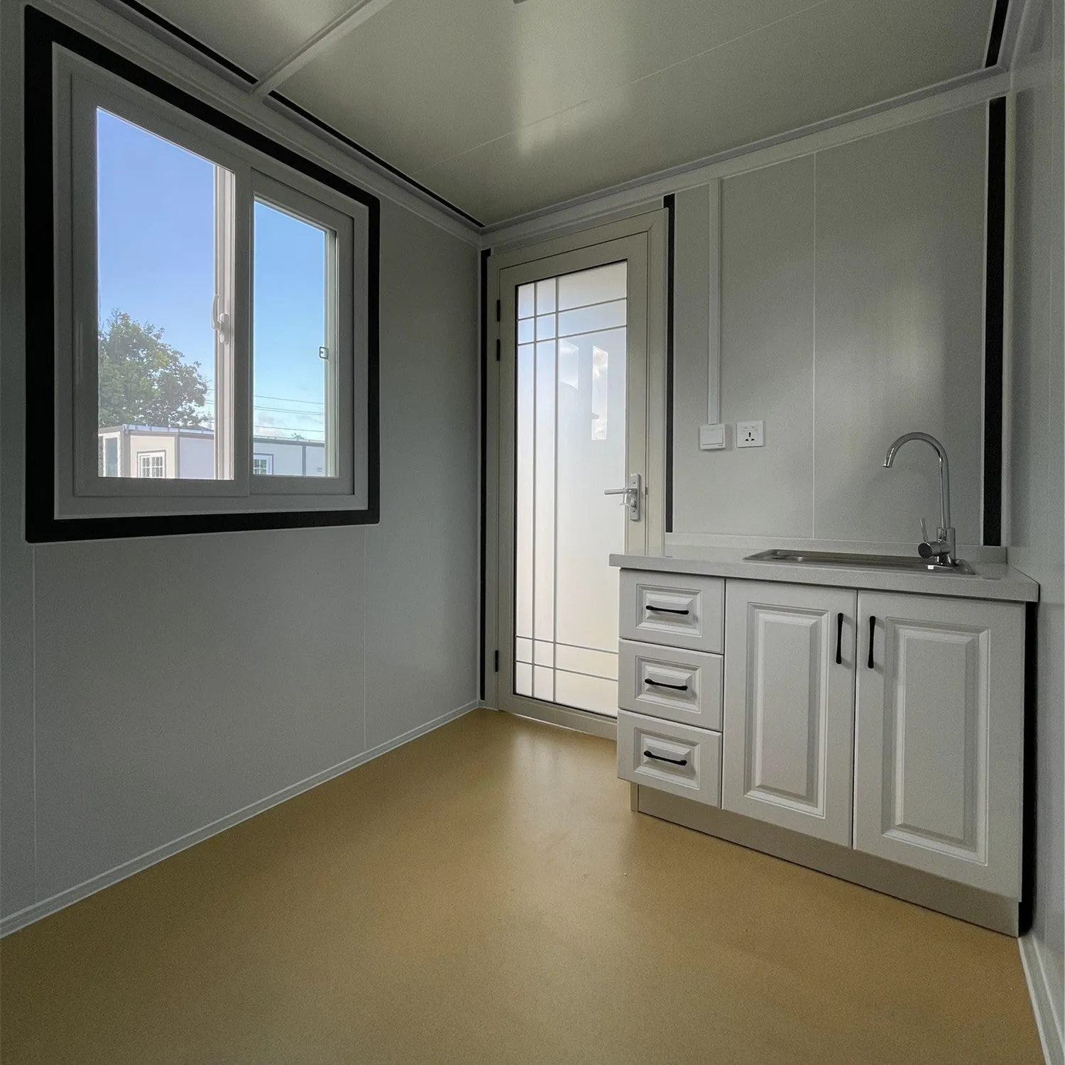 20x7 ft Modern Portable Office with Bedroom