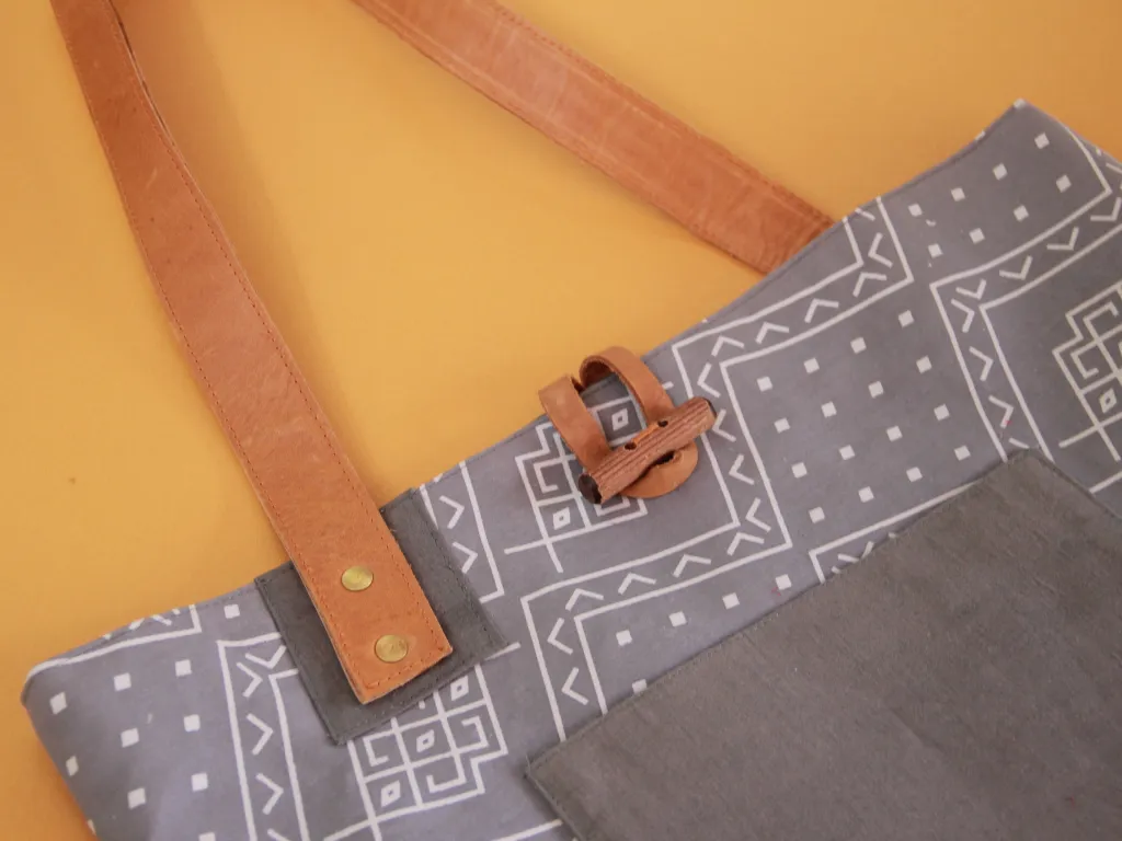 Agazo Tote Bag - Binonduk Grey