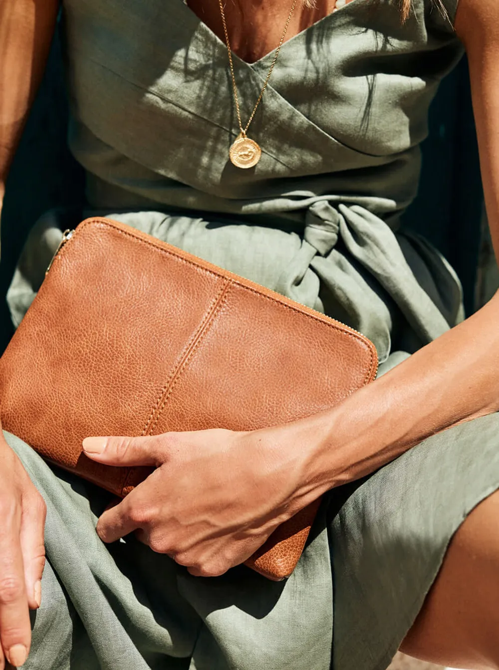 Bowery Wallet - Tan Pebble