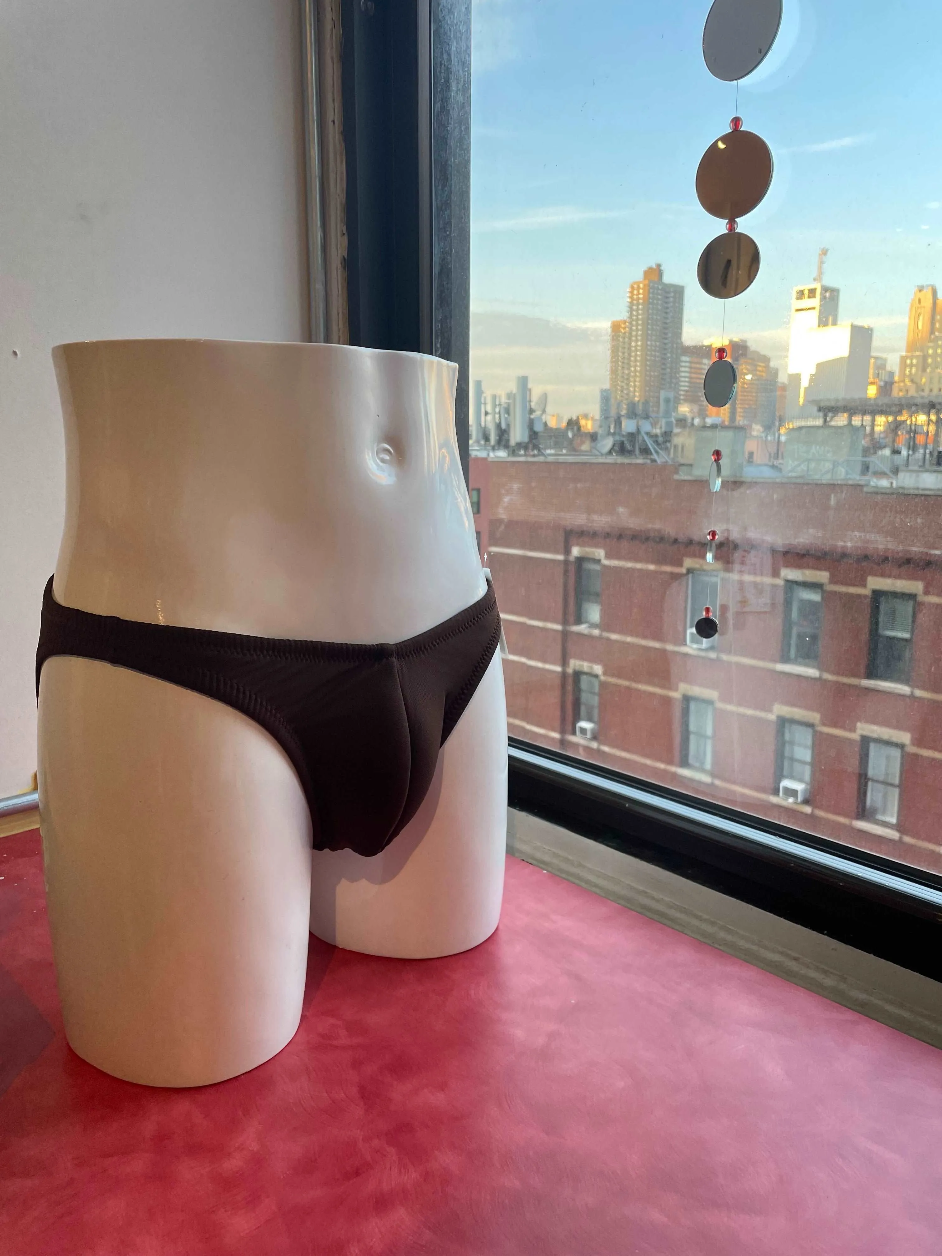 BT MOLDED MESH BRIEFS