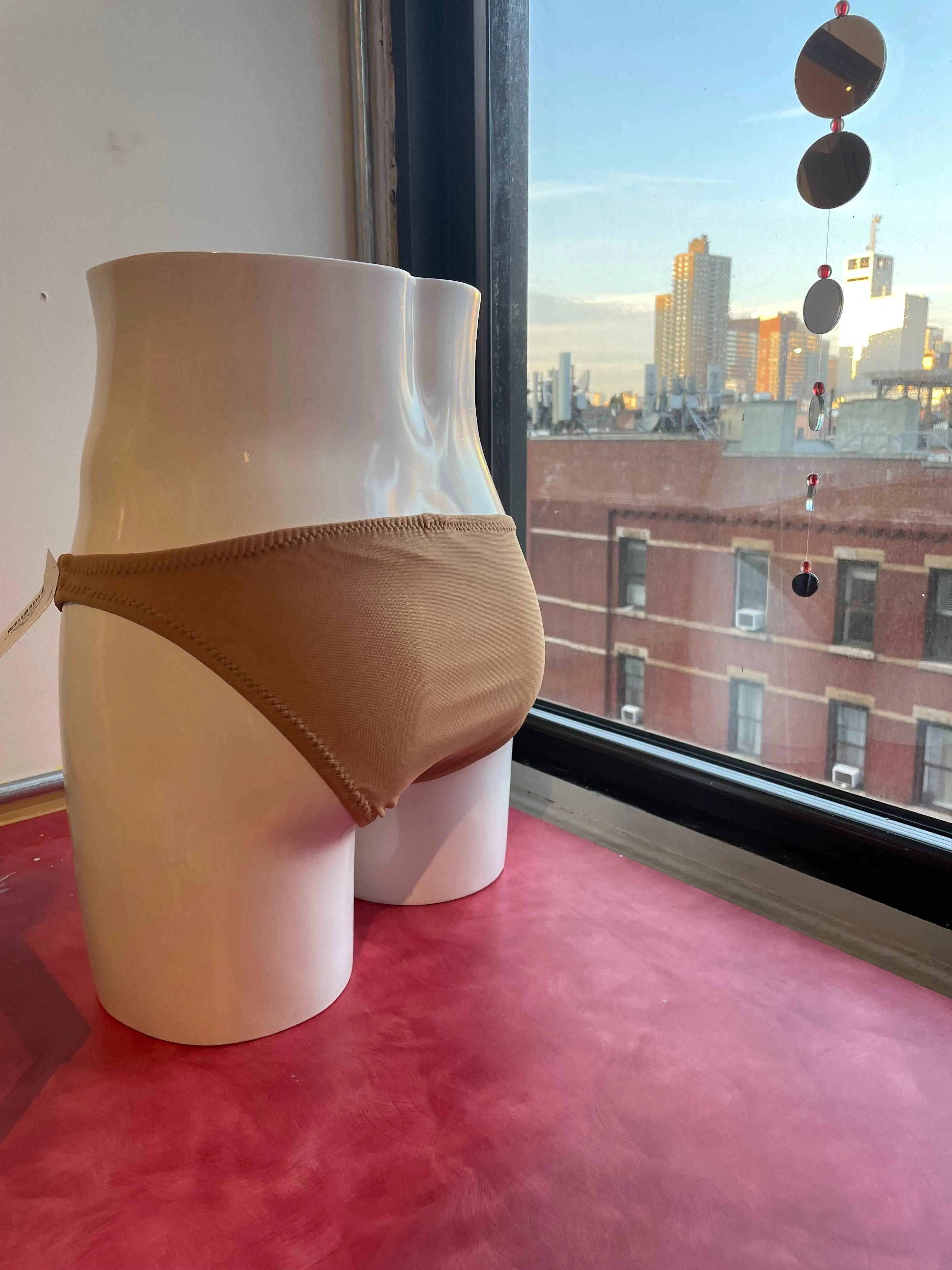 BT MOLDED MESH BRIEFS