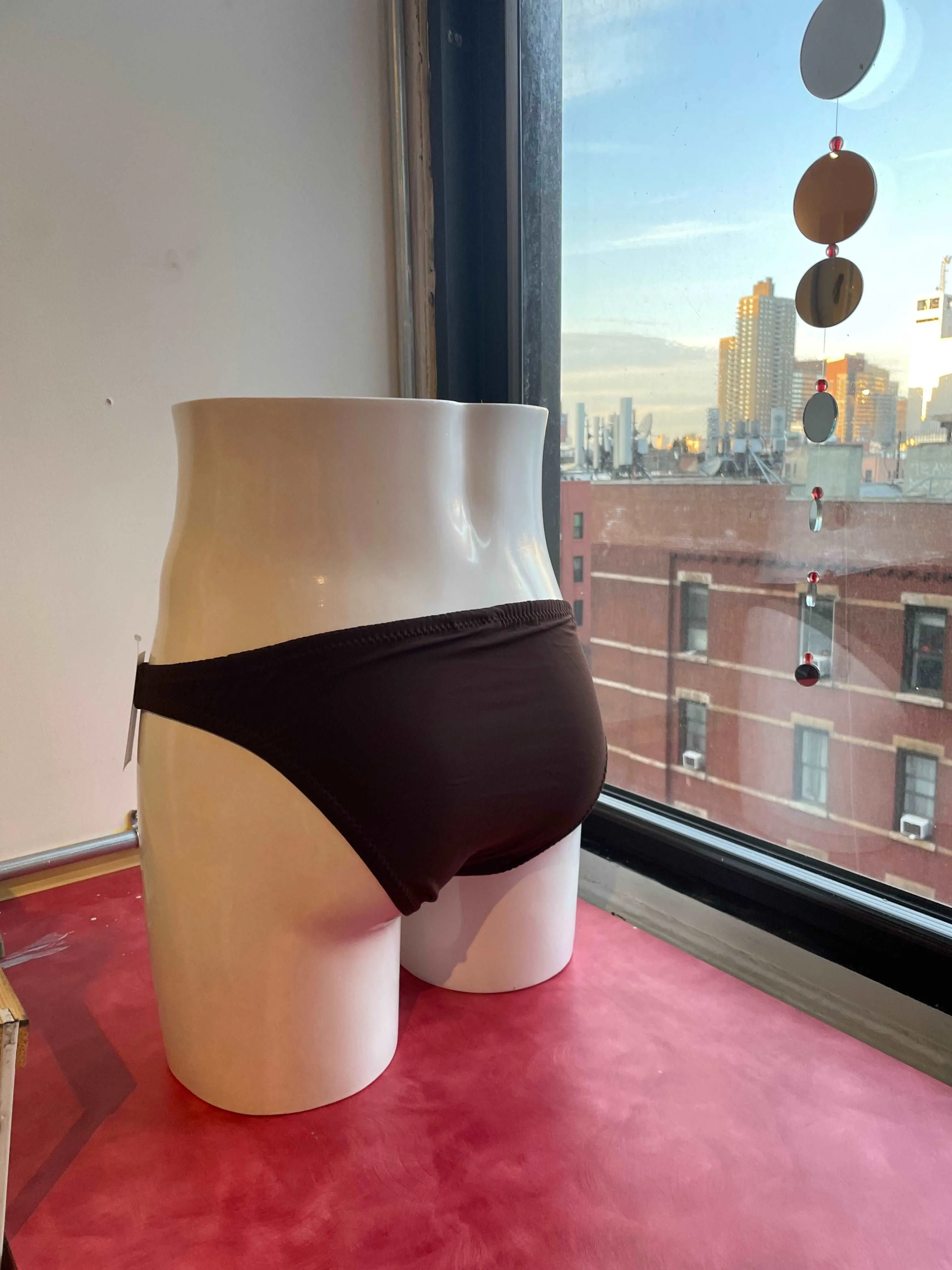 BT MOLDED MESH BRIEFS