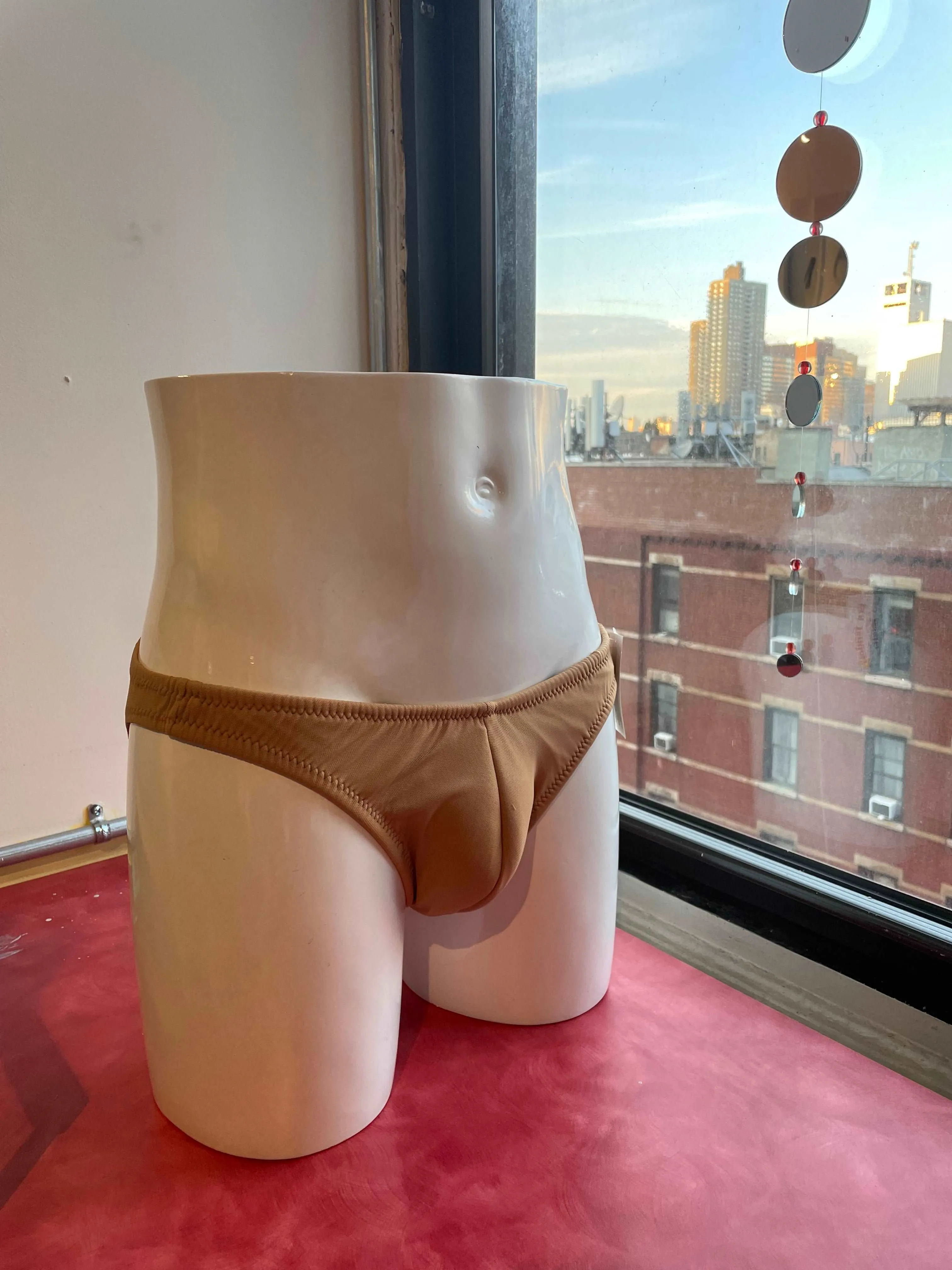 BT MOLDED MESH BRIEFS