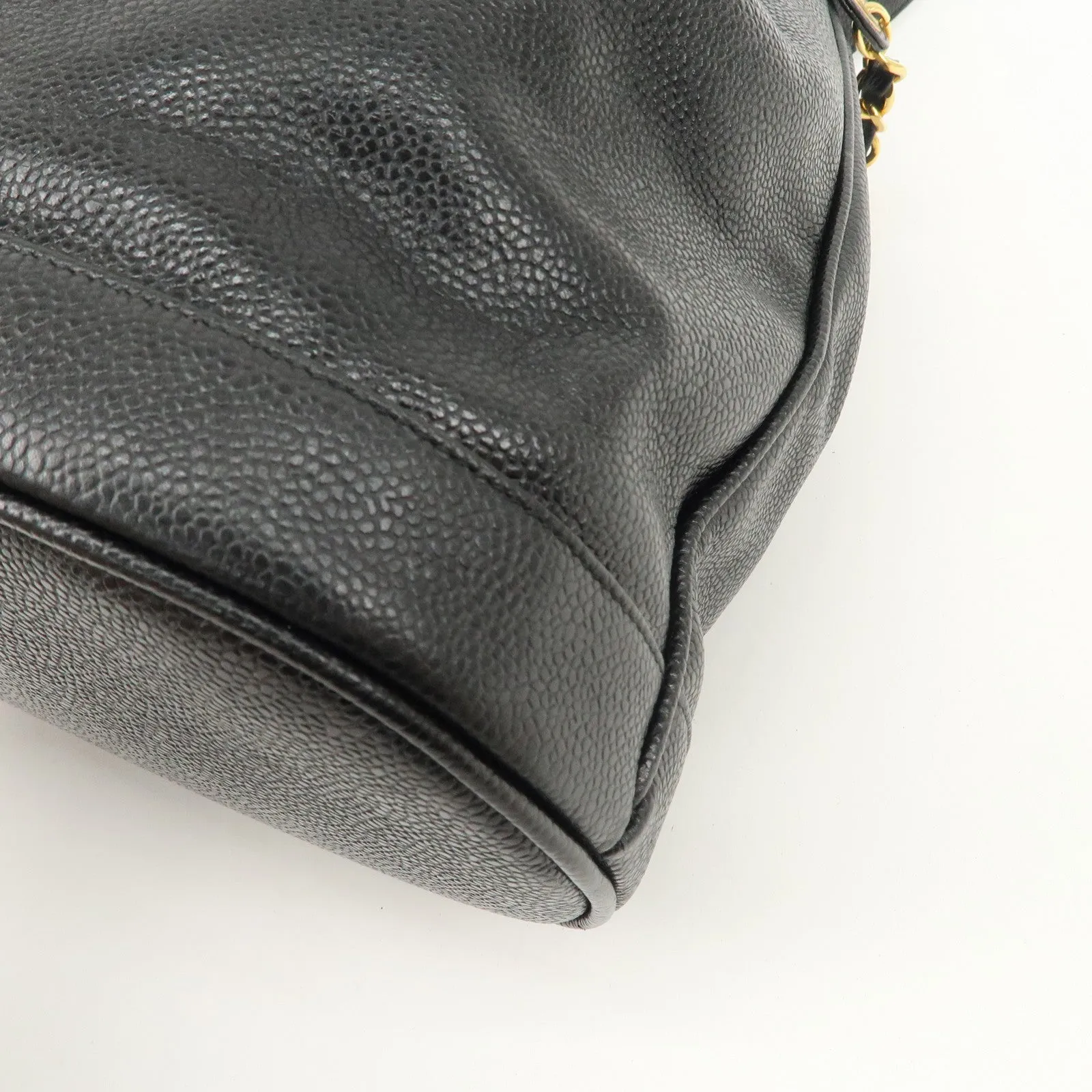CHANEL Caviar SKin Drawstring Chain Shoulder Bag Black Used