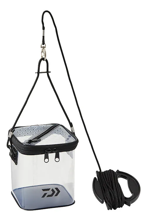Daiwa Portable Ikashi Mizukumi Bait Bucket Size 15 and 17