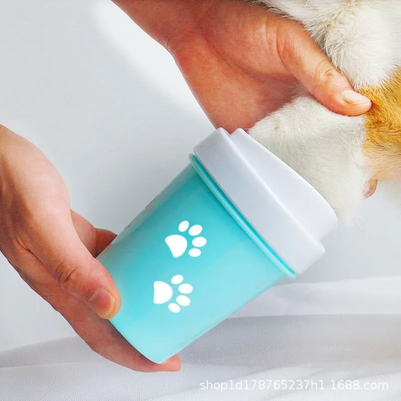 Dog Paw Cleaner Cup for Dogs Feet Washer Portable Pet Cat Dirty Paw Cleaning Cup Soft Silicone Foot