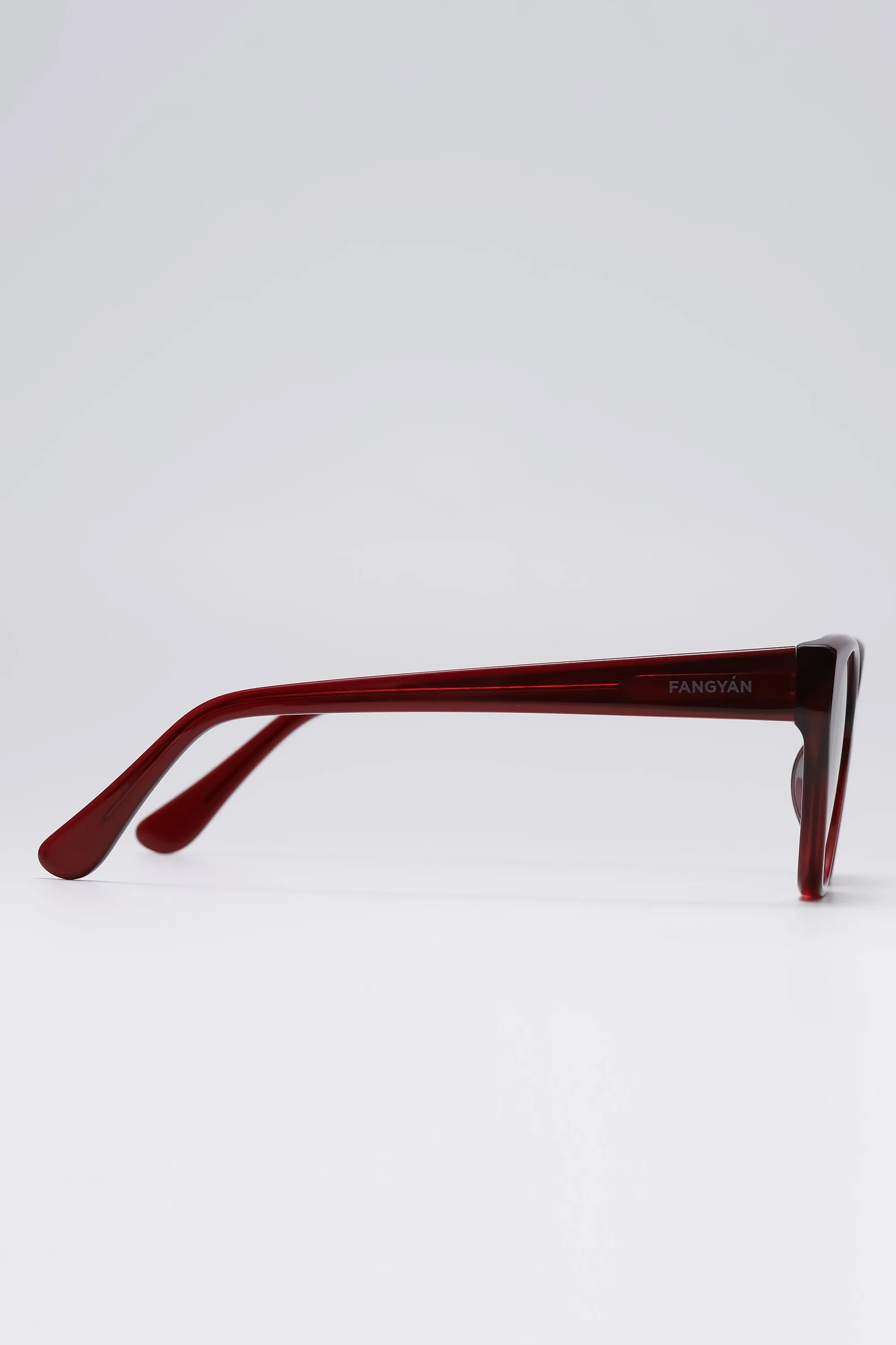 Fangyan | Cat-Eye Clear Red Sunglasses