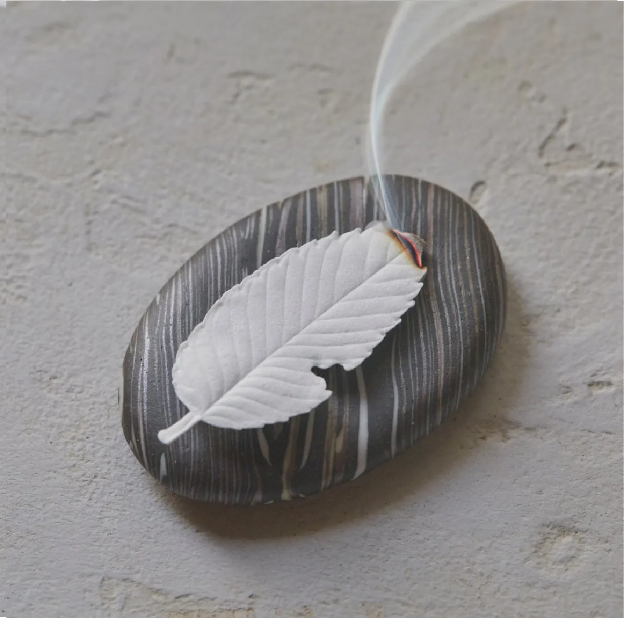 HAKO Paper Leaf Incense - Green Grass