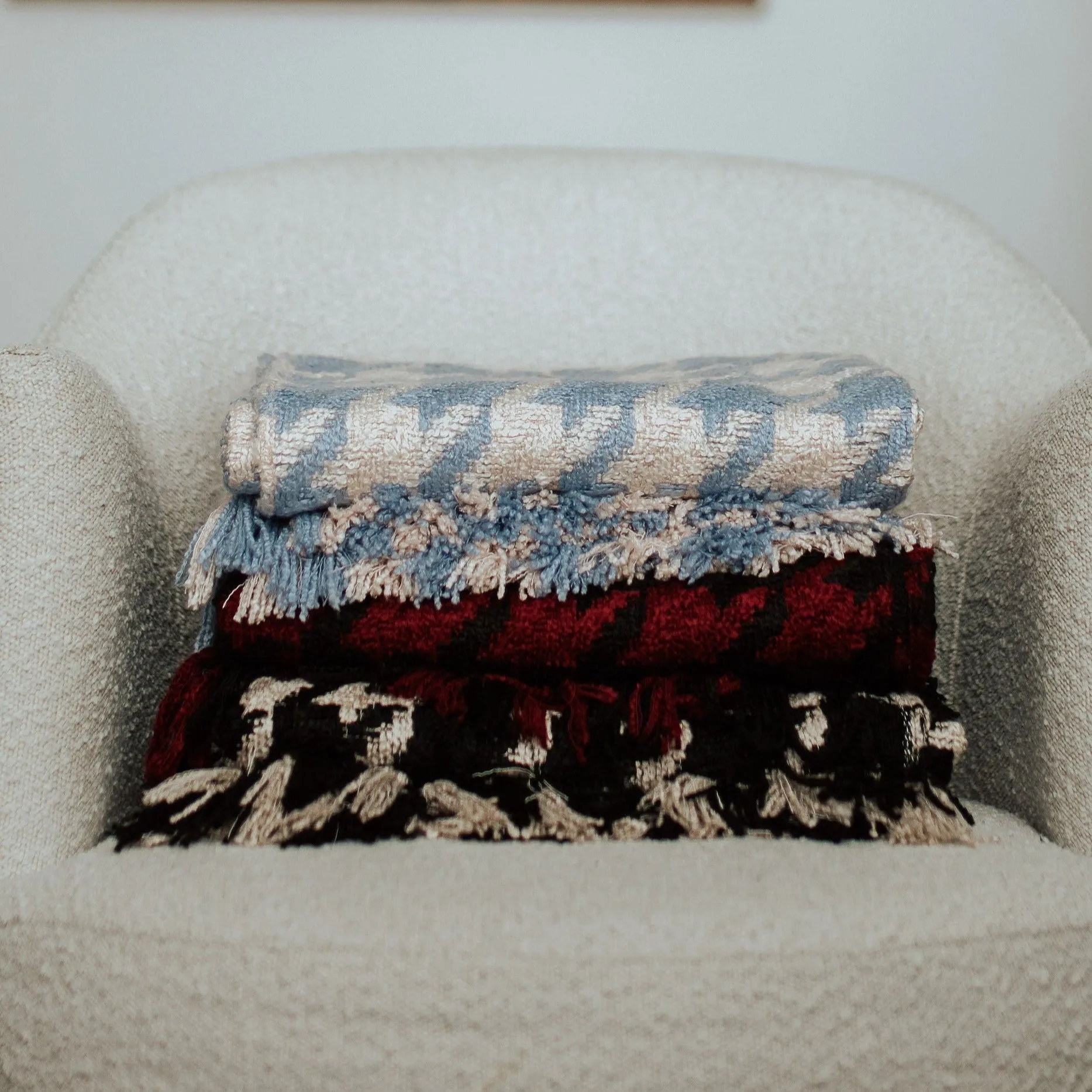 Houndstooth Blankets 55” X 67”  3" Tassel