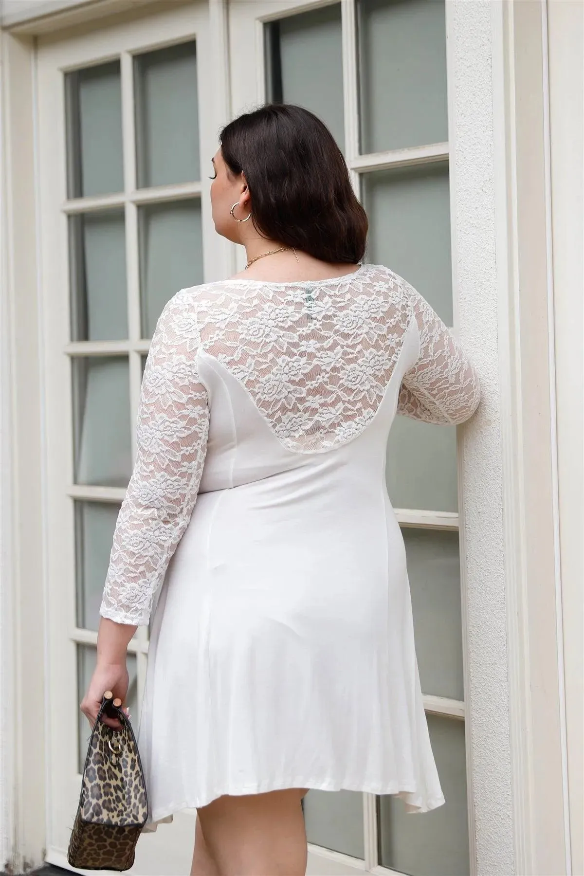 Junior Plus Off-White Lace Detail Long Sleeve Mini Dress /2-2-2