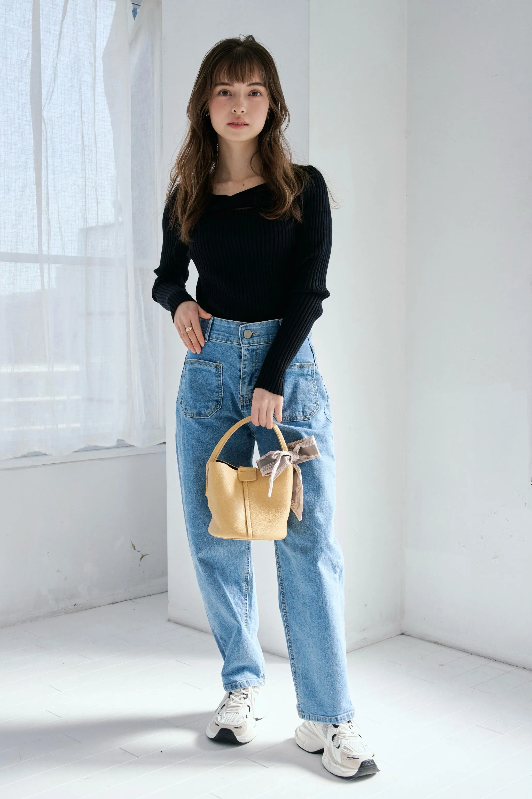 Leather bucket bag