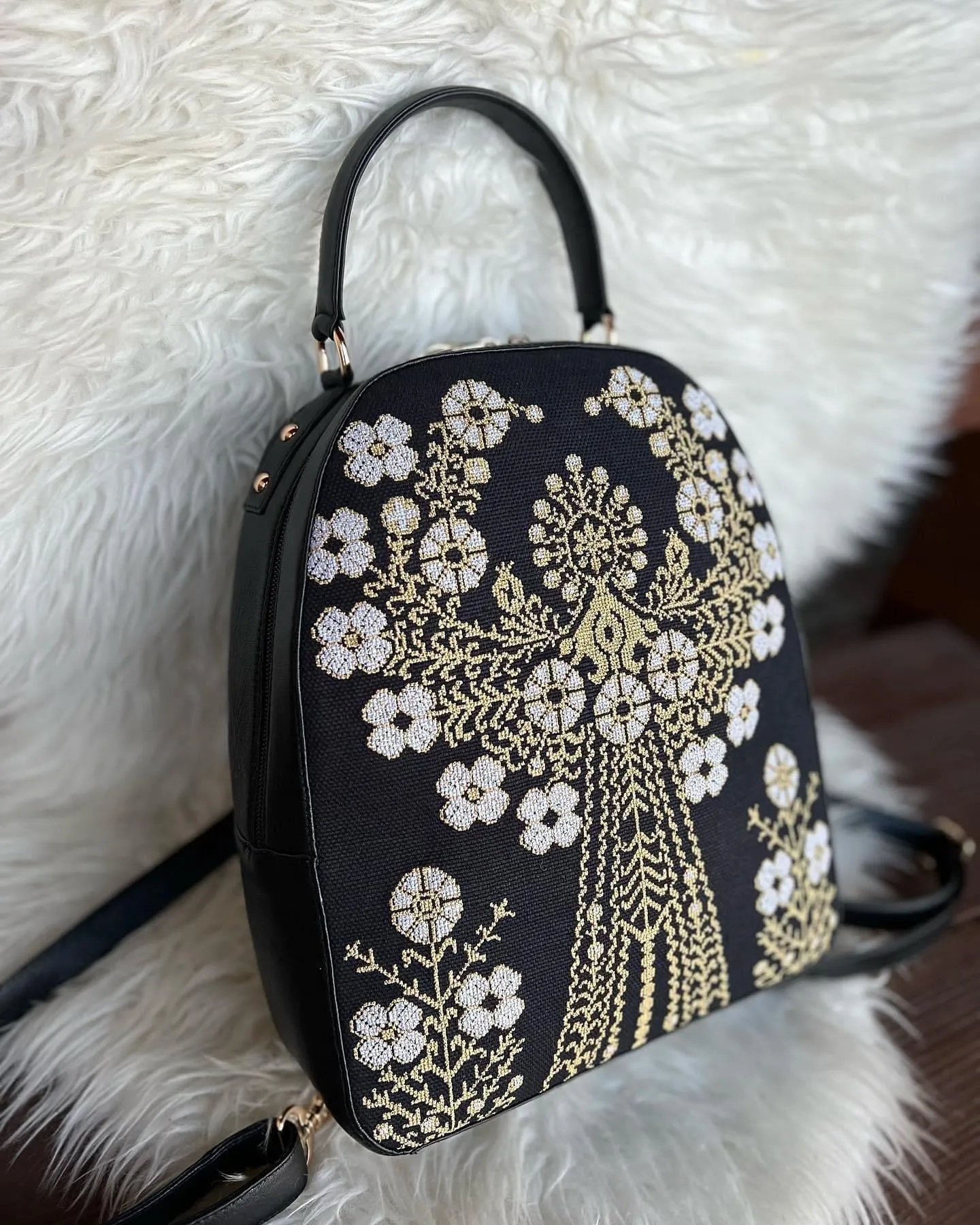 Leather Hand Embroidered Purse “Berehynya”