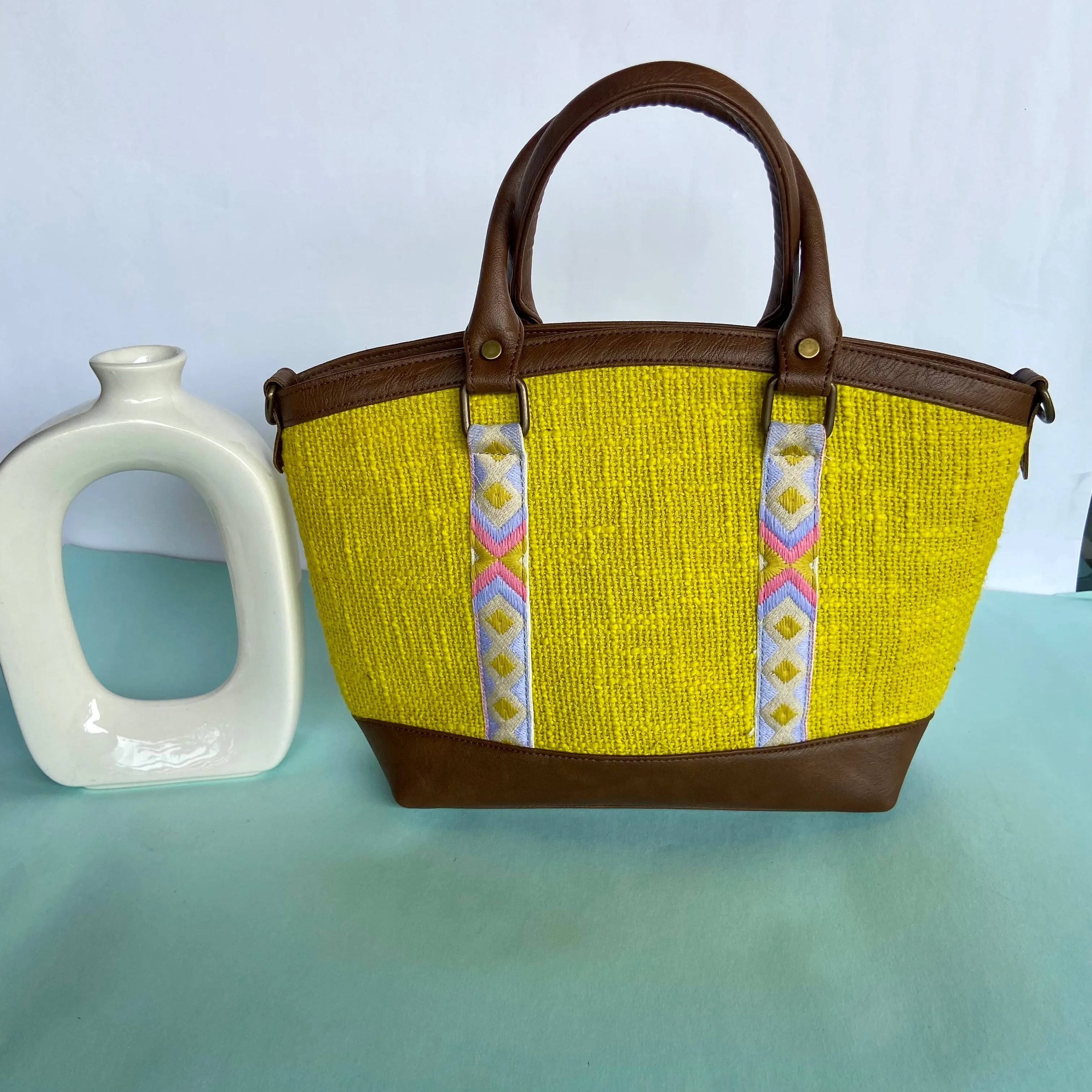 Lemoni Carry All Essential Bag
