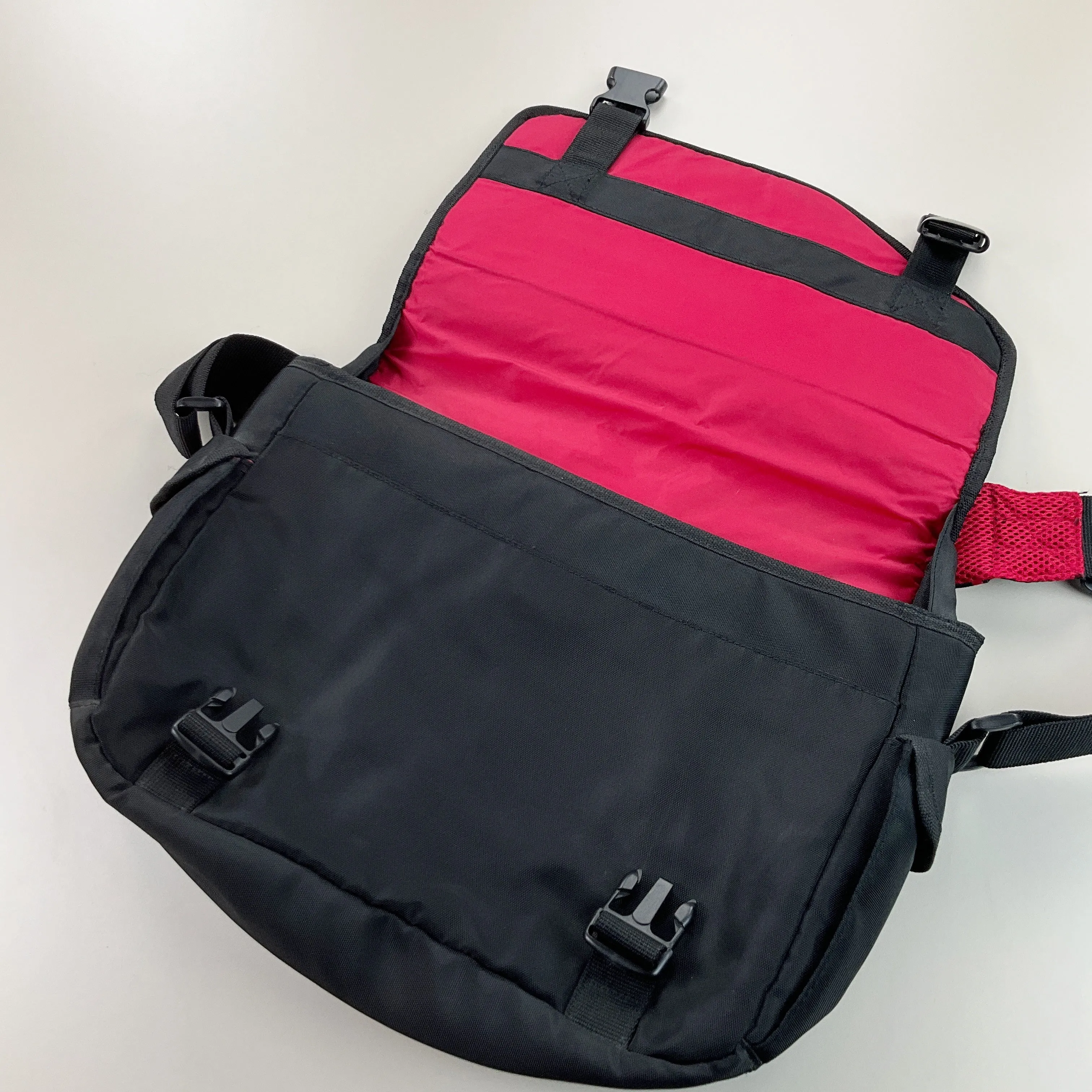 Lotto Shoulder Bag