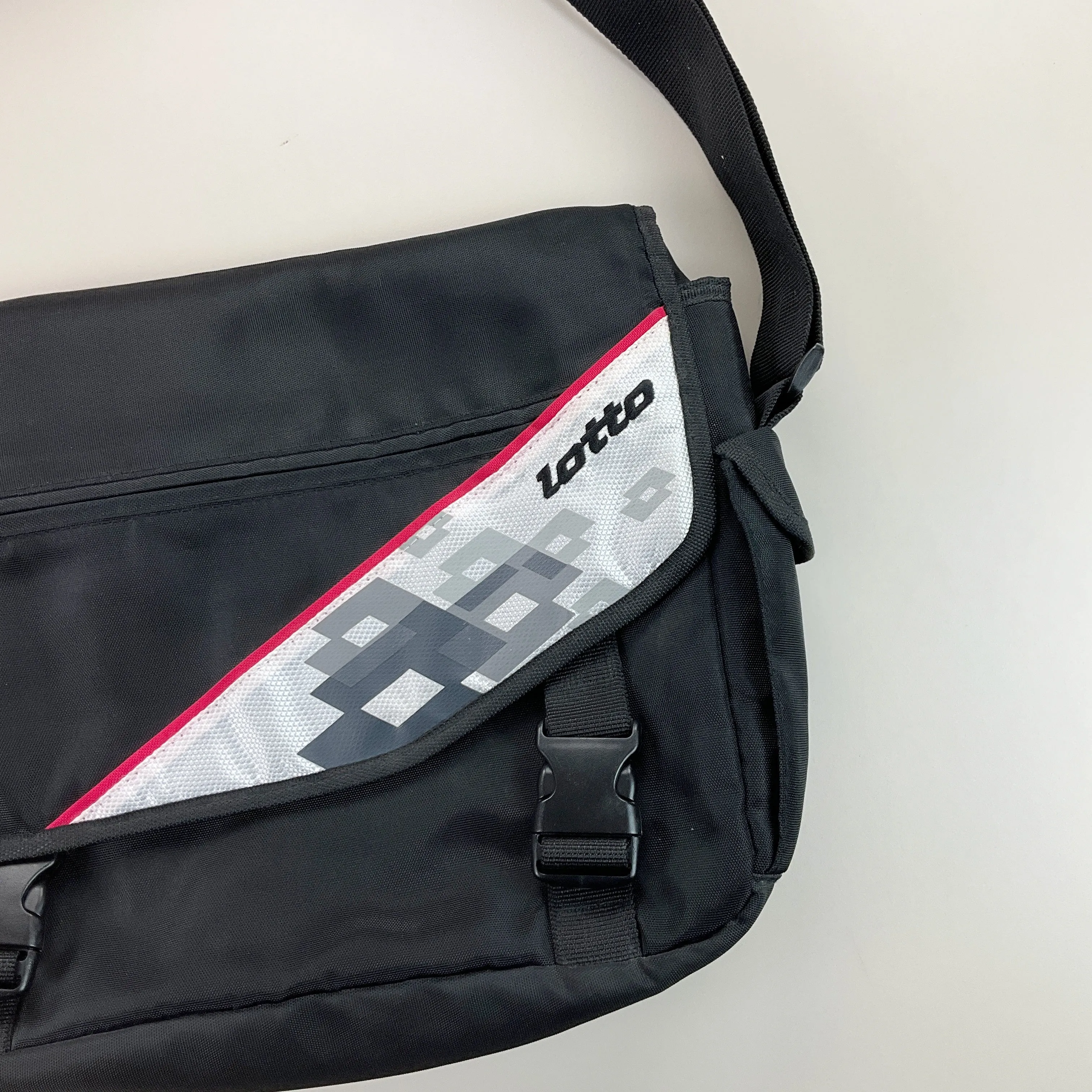 Lotto Shoulder Bag