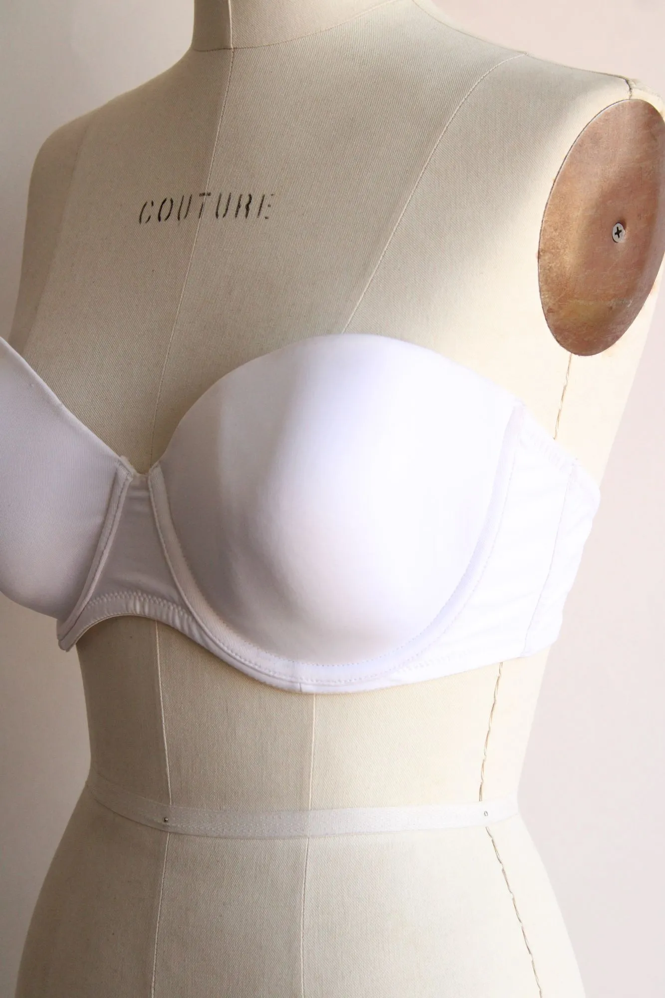 Maidenform Strapless Bra, Size 36D, White, Underwire, Padded