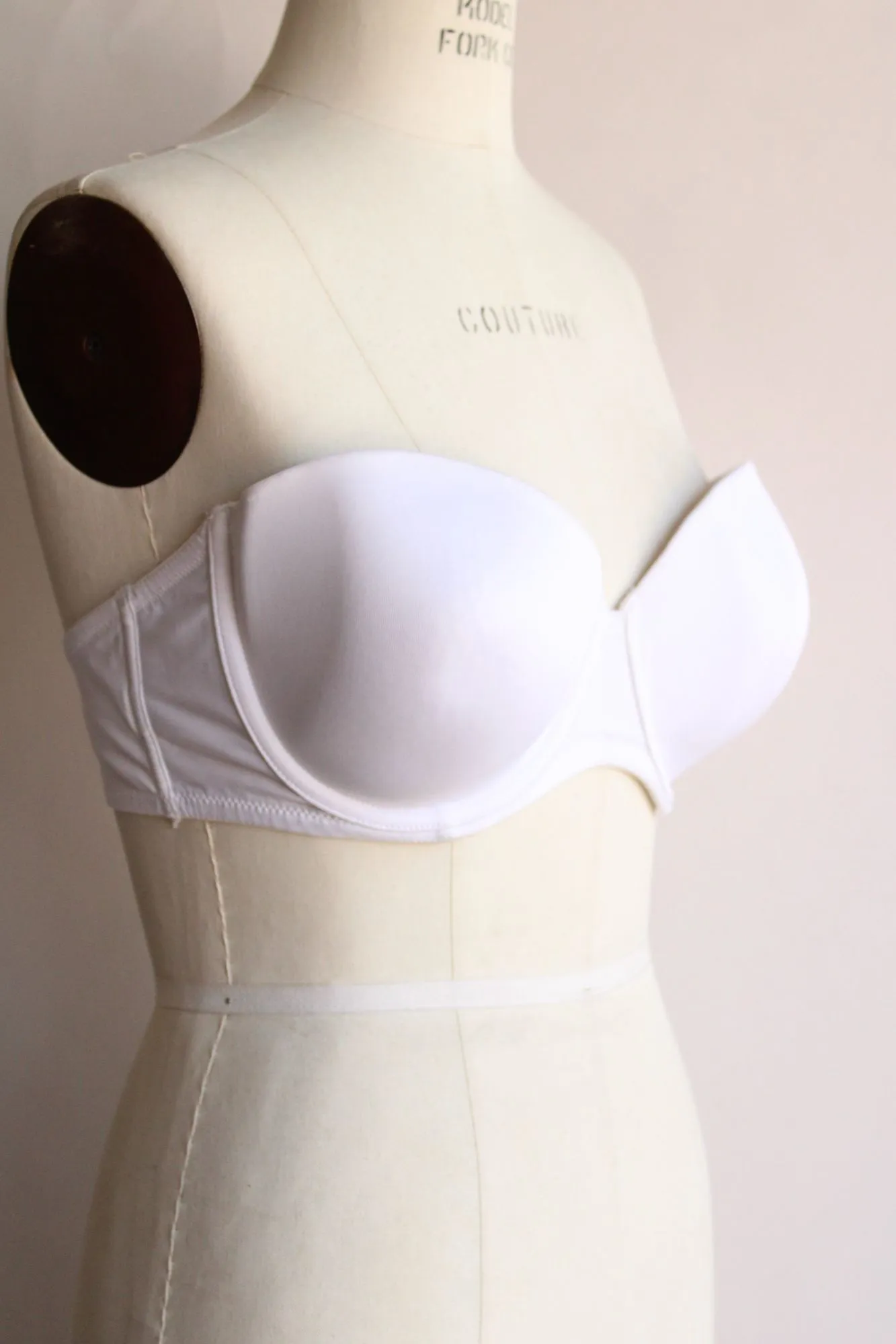 Maidenform Strapless Bra, Size 36D, White, Underwire, Padded