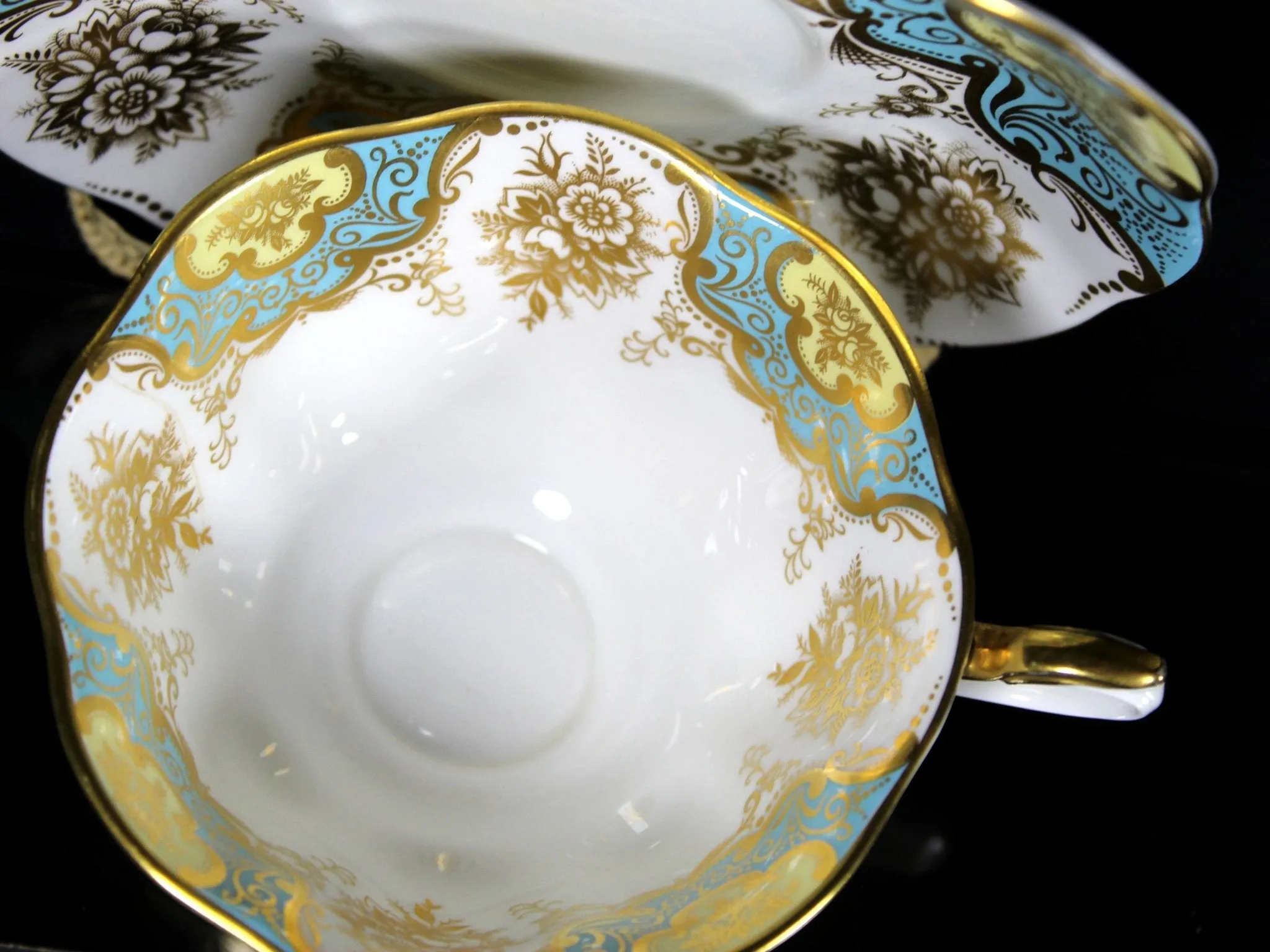 MAJESTIC Royal Albert Avon Shaped, Cabinet Tea Cup & Saucer -K