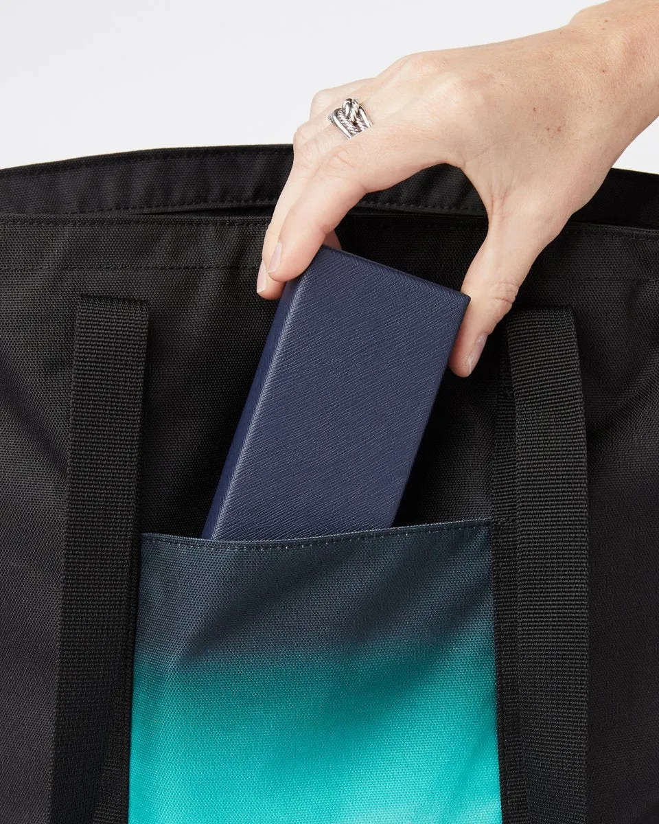 Mobius Daily Tote
