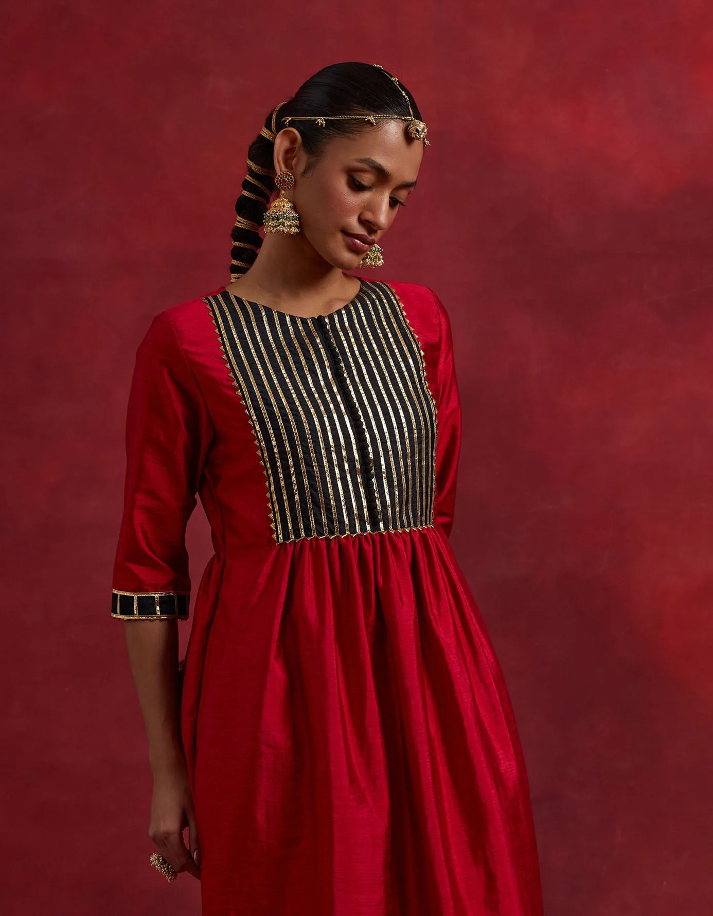Red Black Raw Silk Gauhar Kurta Set (Set Of 2)