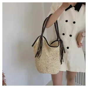 Tassel Decor Straw Bucket Tote Beach Bag-Showtown