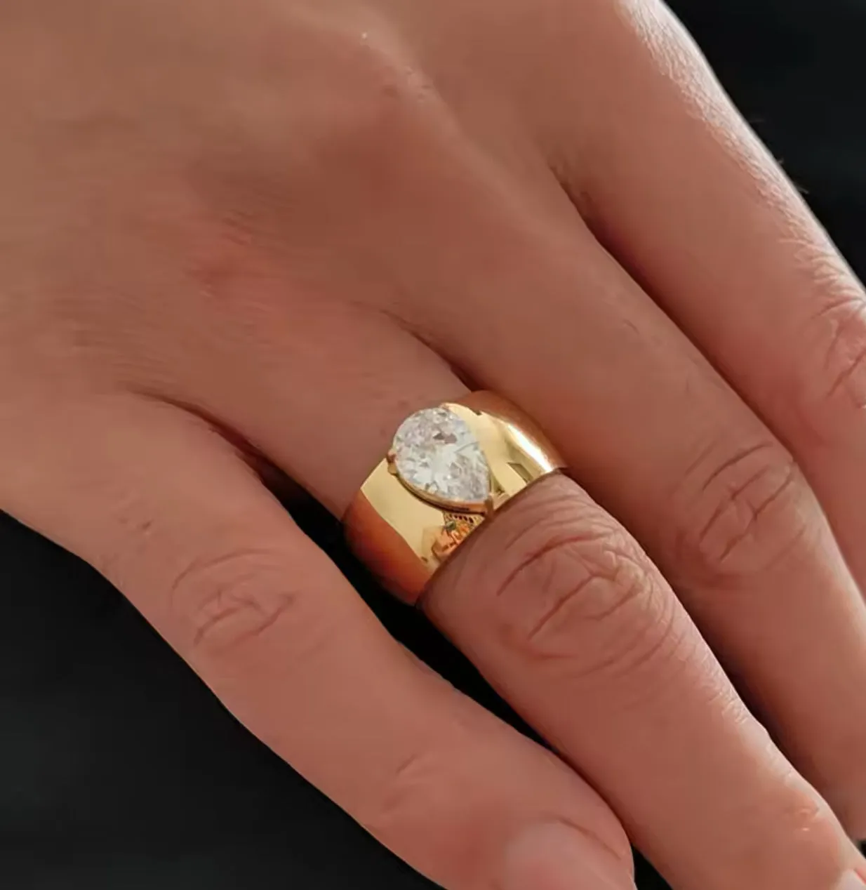 Tear Drop Diamond Cigar Band