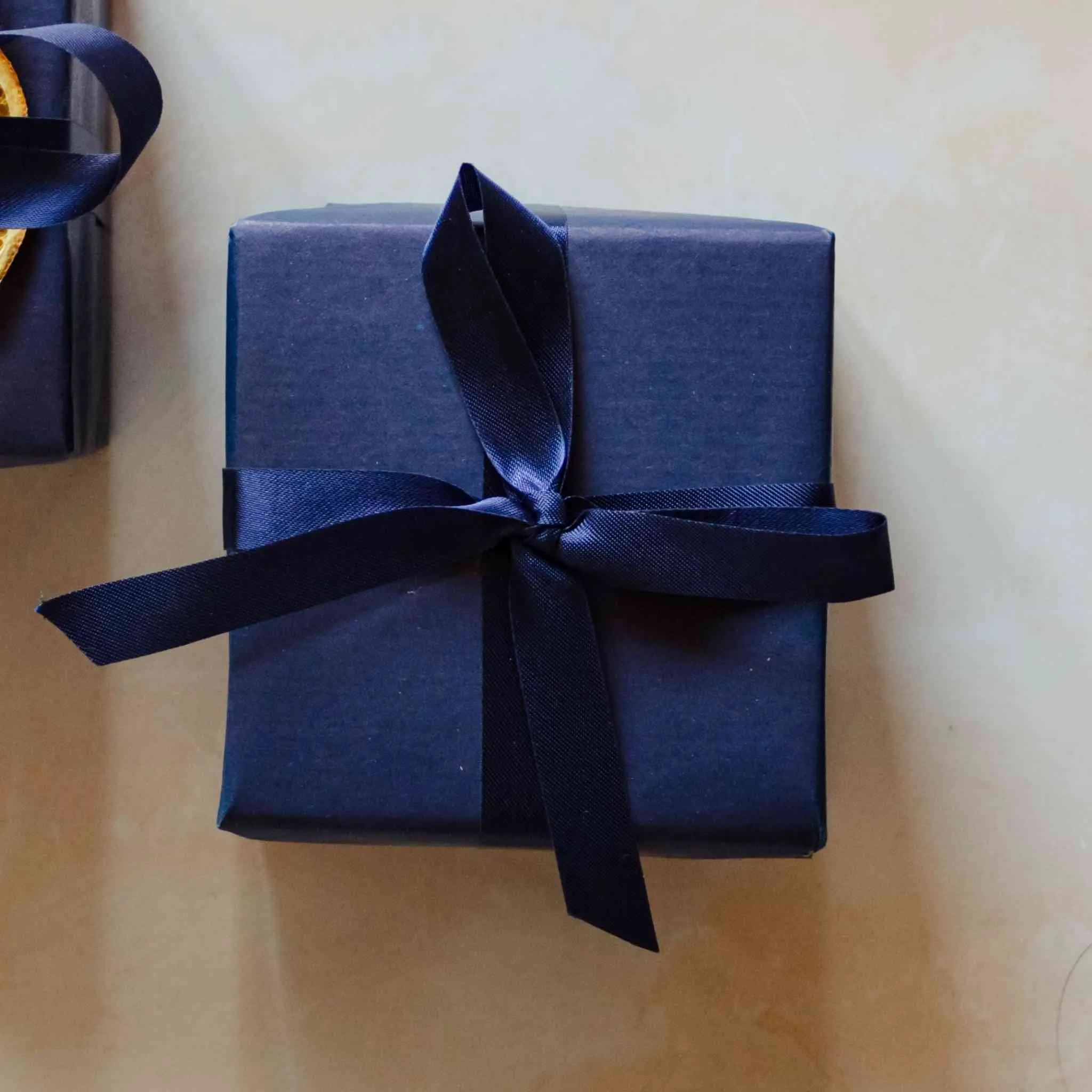 The Buckinghamshire - Cedar and Wild Berries Candle