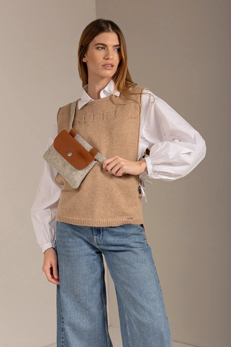 Unty Belt Bag Alpaca & Wool Color Grey