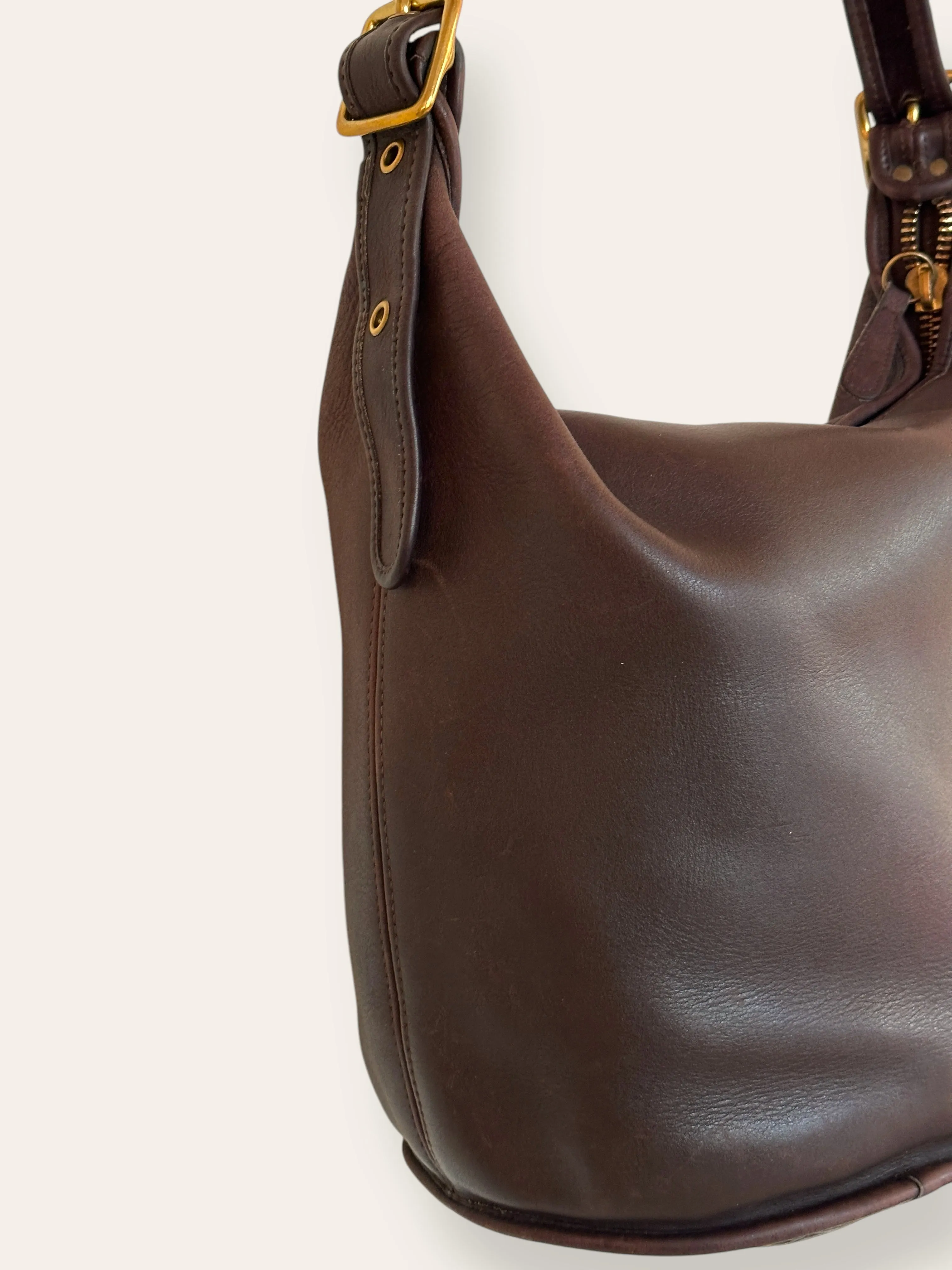 Vintage 1990’s Coach 9085 L Bucket Feed Bag Brown
